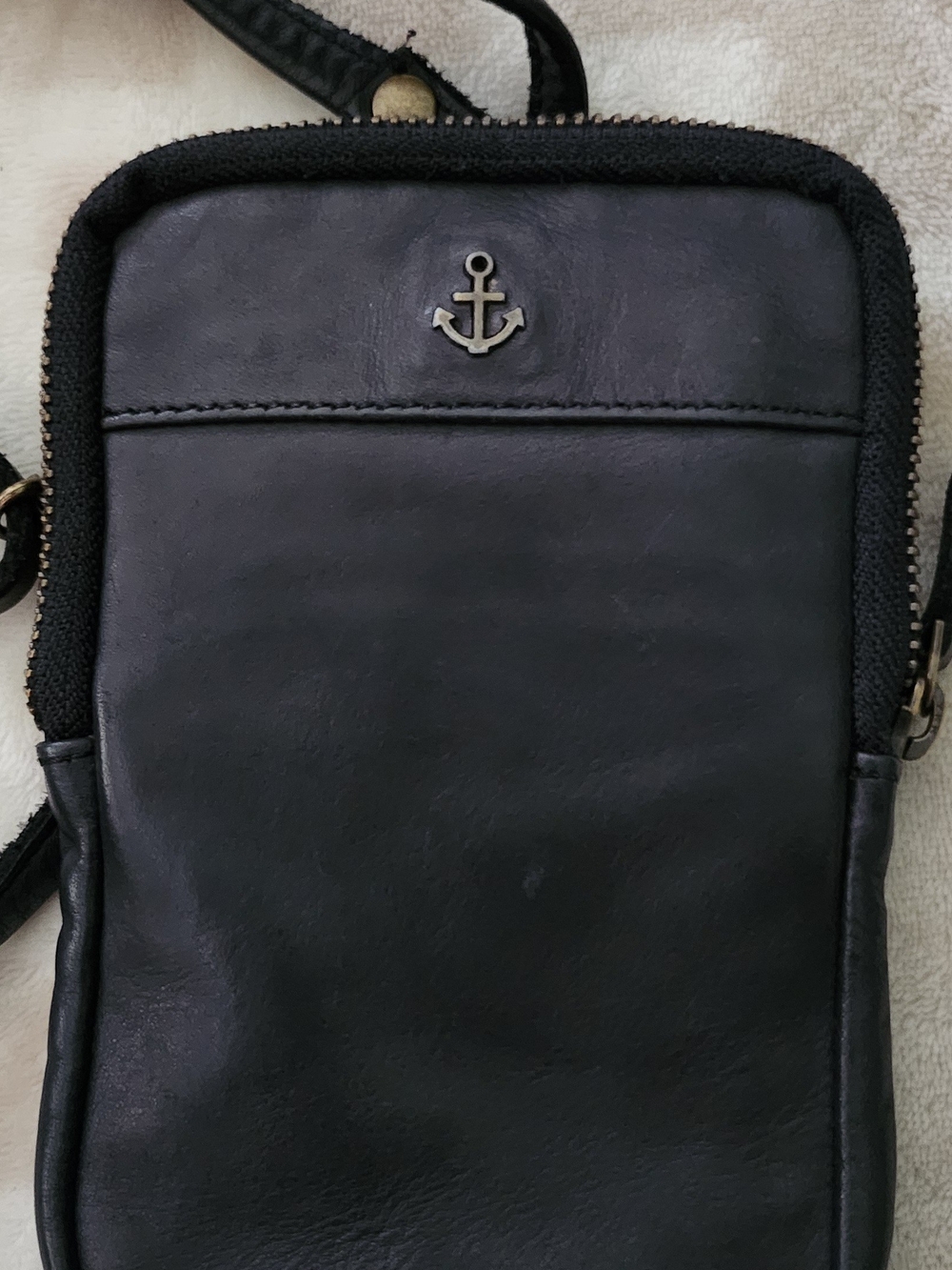 Harbor 2nd Black Leather Crossbody Phone Bag - Compact Everyday Shoulder Bag